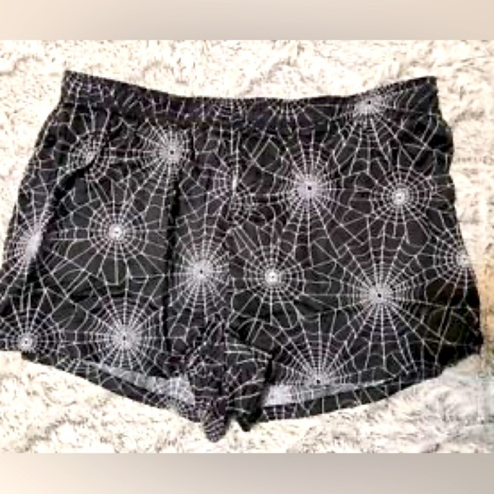 Victoria's Secret PINK TENCEL Boxy Pajama Shorts Pure Black Spider Webs Print L
